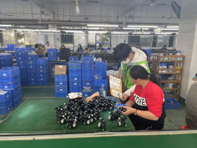 三鄉(xiāng)鎮(zhèn)開展“加強禁毒宣傳， 共創(chuàng)無毒企業(yè)”活動照片3.jpg