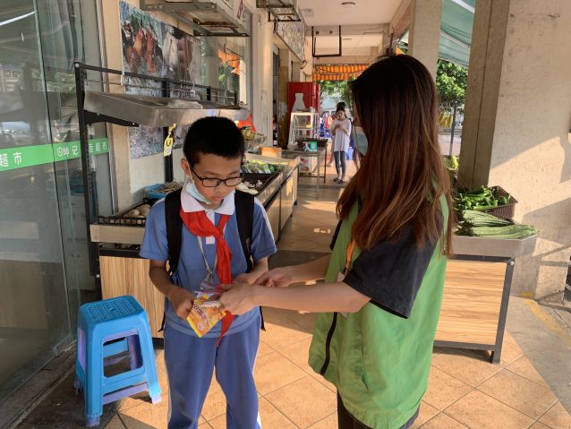 三鄉(xiāng)鎮(zhèn)開展“守護(hù)校園安全，護(hù)學(xué)禁毒兩不誤”宣傳活動三鄉(xiāng)鎮(zhèn)開展“守護(hù)校園安全，護(hù)學(xué)禁毒兩不誤”宣傳活動