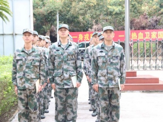 中山開(kāi)展2026年上半年役前教育，助準(zhǔn)新兵邁好軍營(yíng)生活第一步